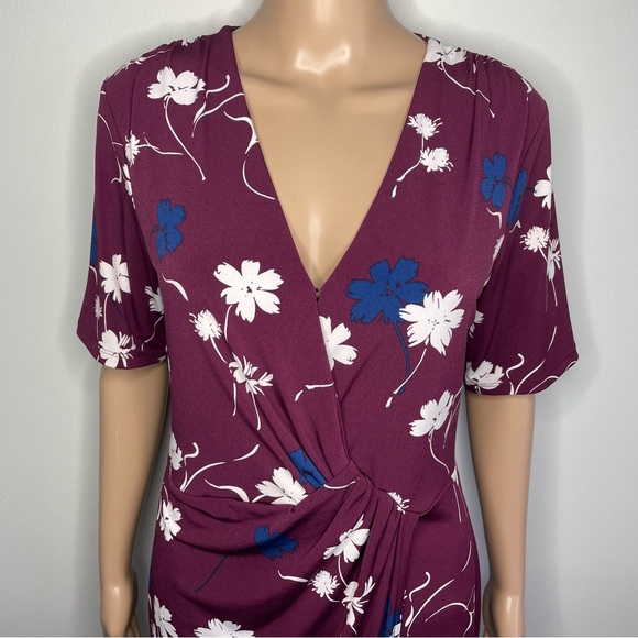 Banana Republic Multicolored Floral V-Neck Short Sleeve Pullover Midi Dress - Picture 4 of 7